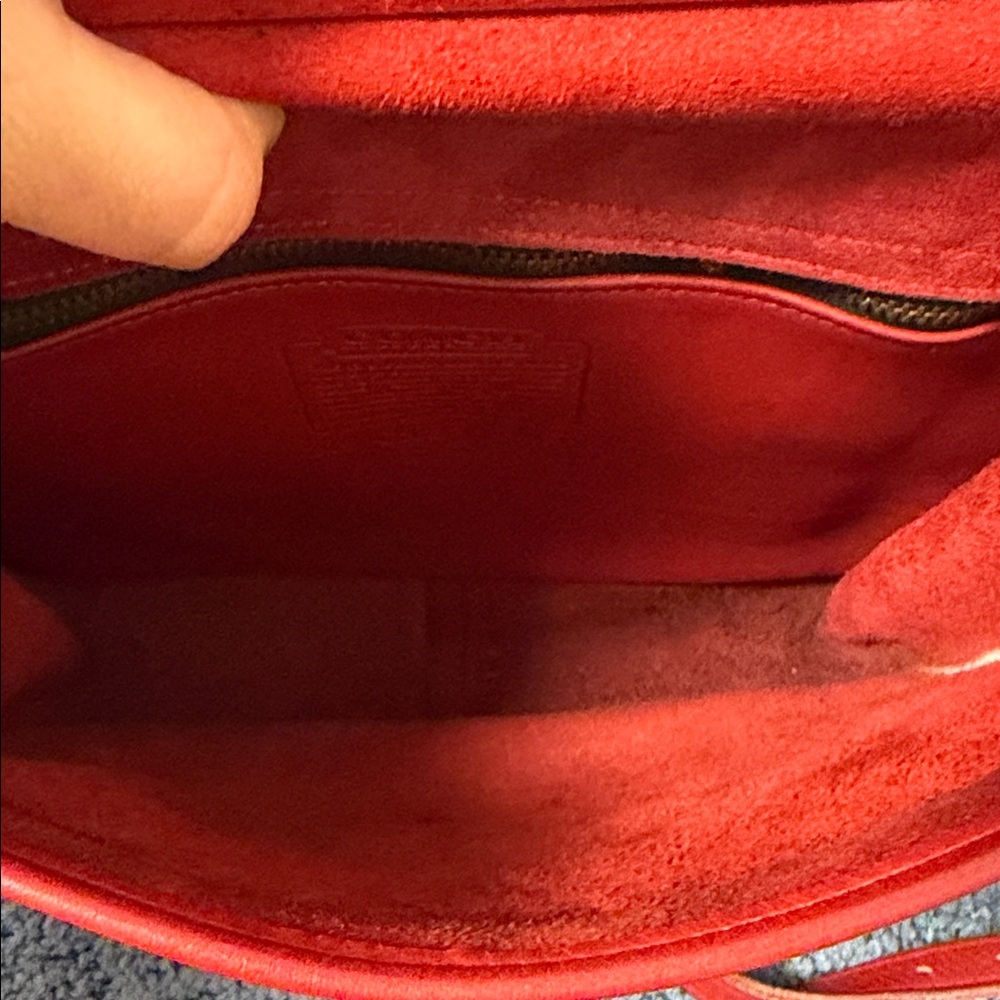 Vintage Coach Willis In Red! - Picture 4 of 11